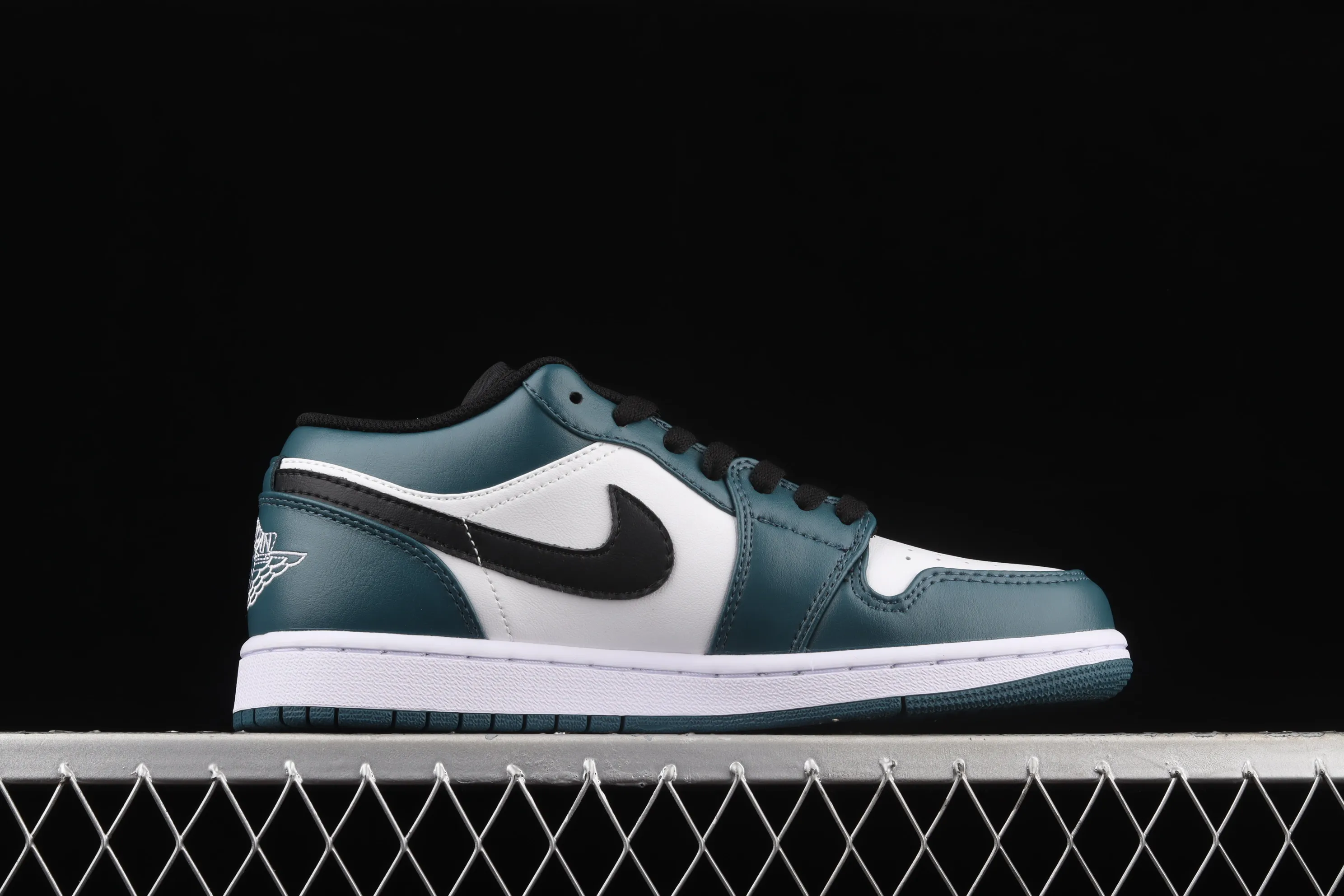 All categories Air Jordan Jordan series basketball shoes Air Jordan 1 Low Air Jordan 1 Low AJ1 Joe 1 low-top cultural basketball shoes 553558-411